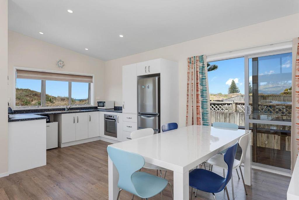 Beach Retreat - Ohope Holiday Home Eksteriør billede