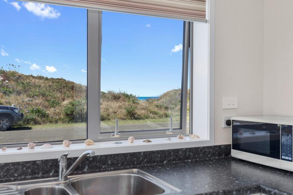 Beach Retreat - Ohope Holiday Home Eksteriør billede